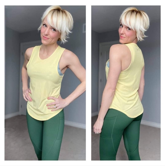 SOLD-Zyia Pine Pockeg Light and Tight Leggings - Picture 11 of 11